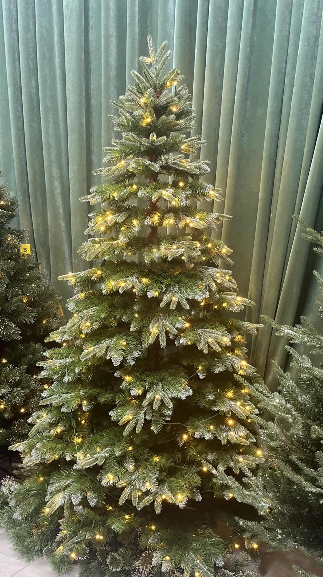 7 FT Pre-Lit PE Christmas Tree ,350 Lights and PE Branch 1249 Tips, Hinged Artificial Holiday Xmas Christmas Decoration, Metal Base Stand, Green