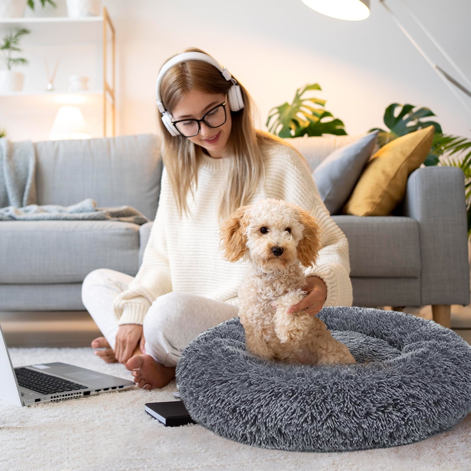 Calming Dog & Cat Bed, Anti-Anxiety Donut Cuddler Warming Cozy Soft Round Bed, Fluffy Faux Fur Plush Cushion bed for Small Medium Dogs and Cats, 24"