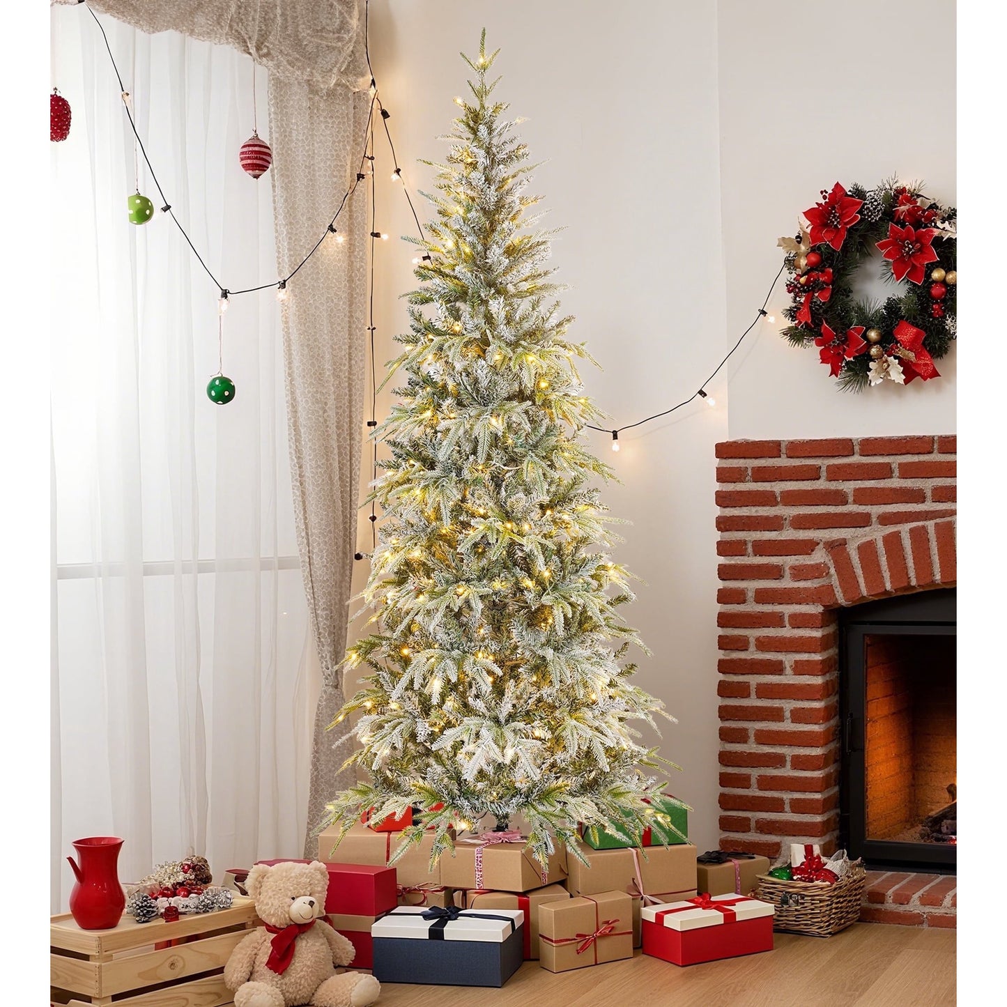 Qunler 7ft Pre-lit Snow Flocked Artificial Christmas Tree with 300 Warm Lights 8 Modes, 700 PE+PVC Snowy Branches, White